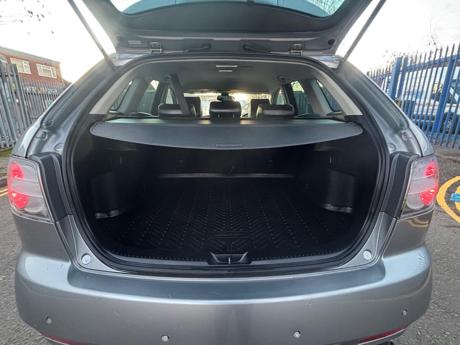 Used Mazda CX-7 2010 for sale - 77084510: Photo 11