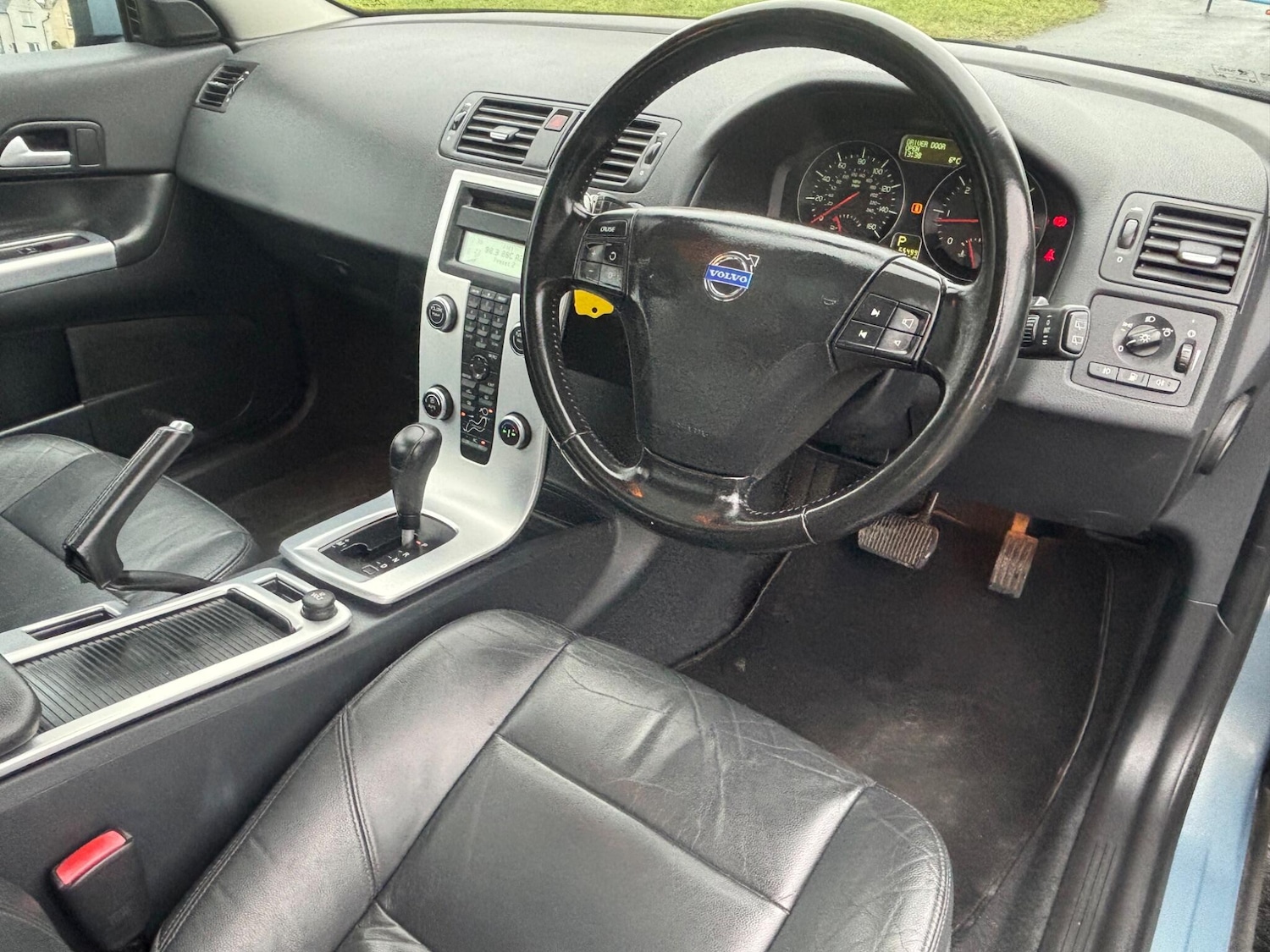 Used Volvo C30 2010 for sale - 77400705: Photo 28