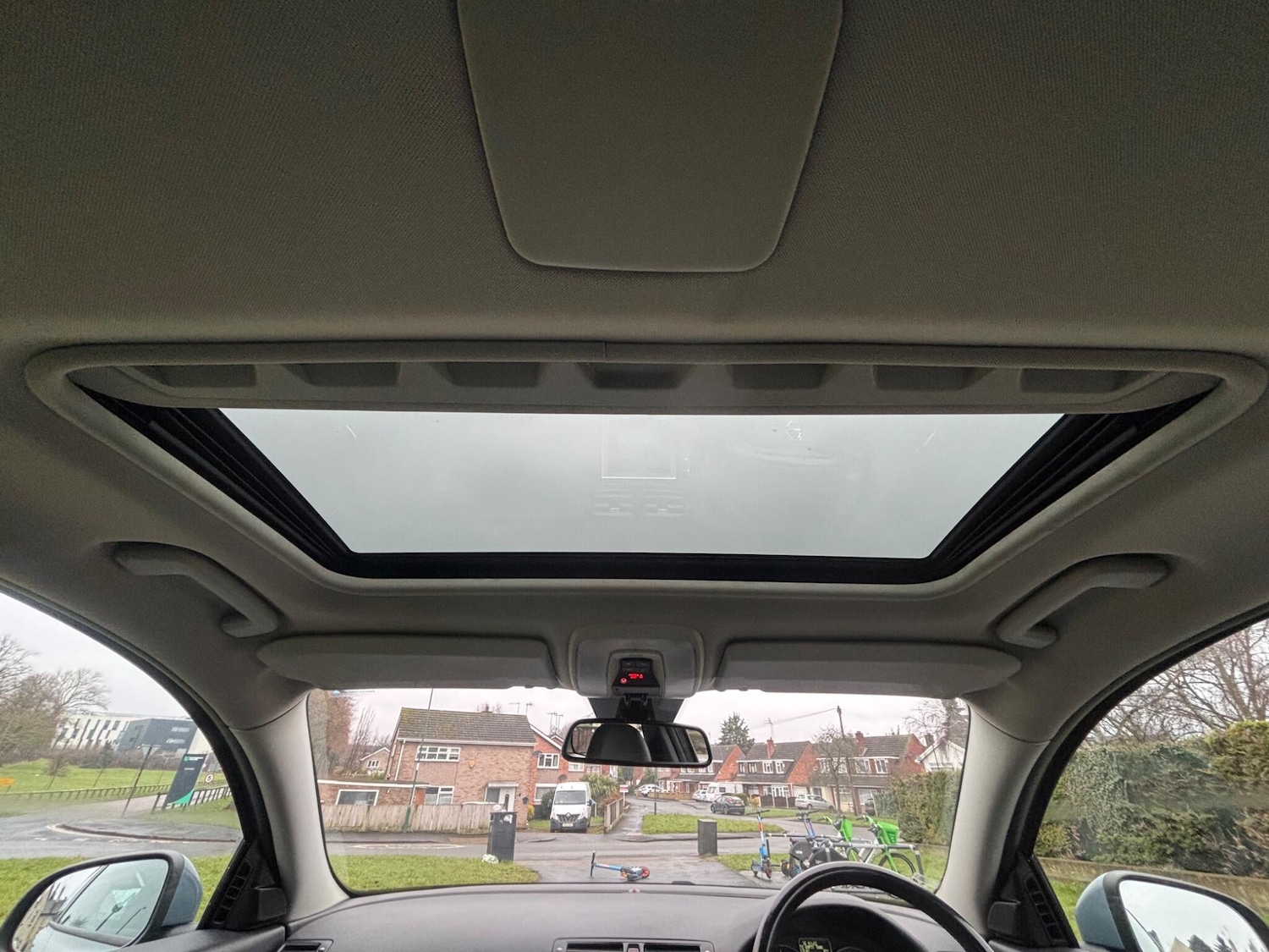 Used Volvo C30 2010 for sale - 77400705: Photo 32