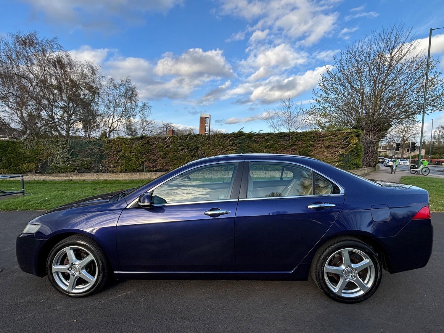Used Honda Accord 2004 for sale - 78205398: Photo 2