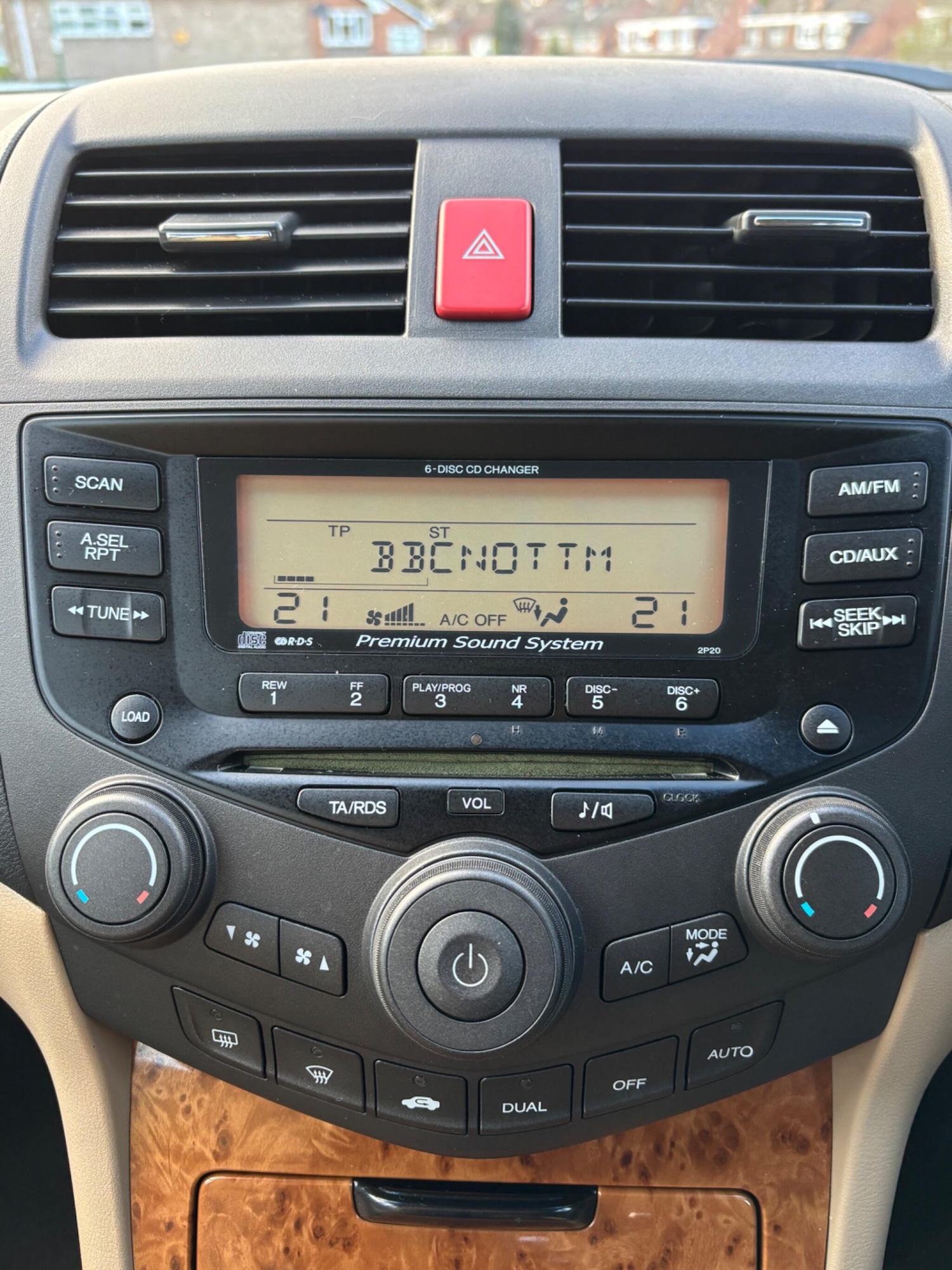 Used Honda Accord 2004 for sale - 78205398: Photo 33