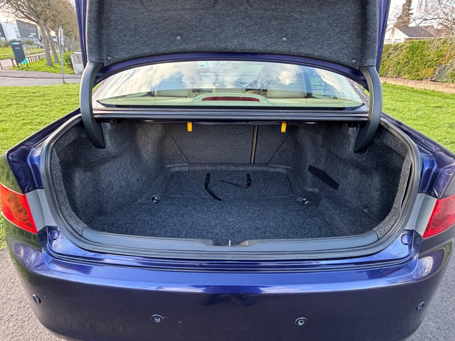 Used Honda Accord 2004 for sale - 78205398: Photo 8