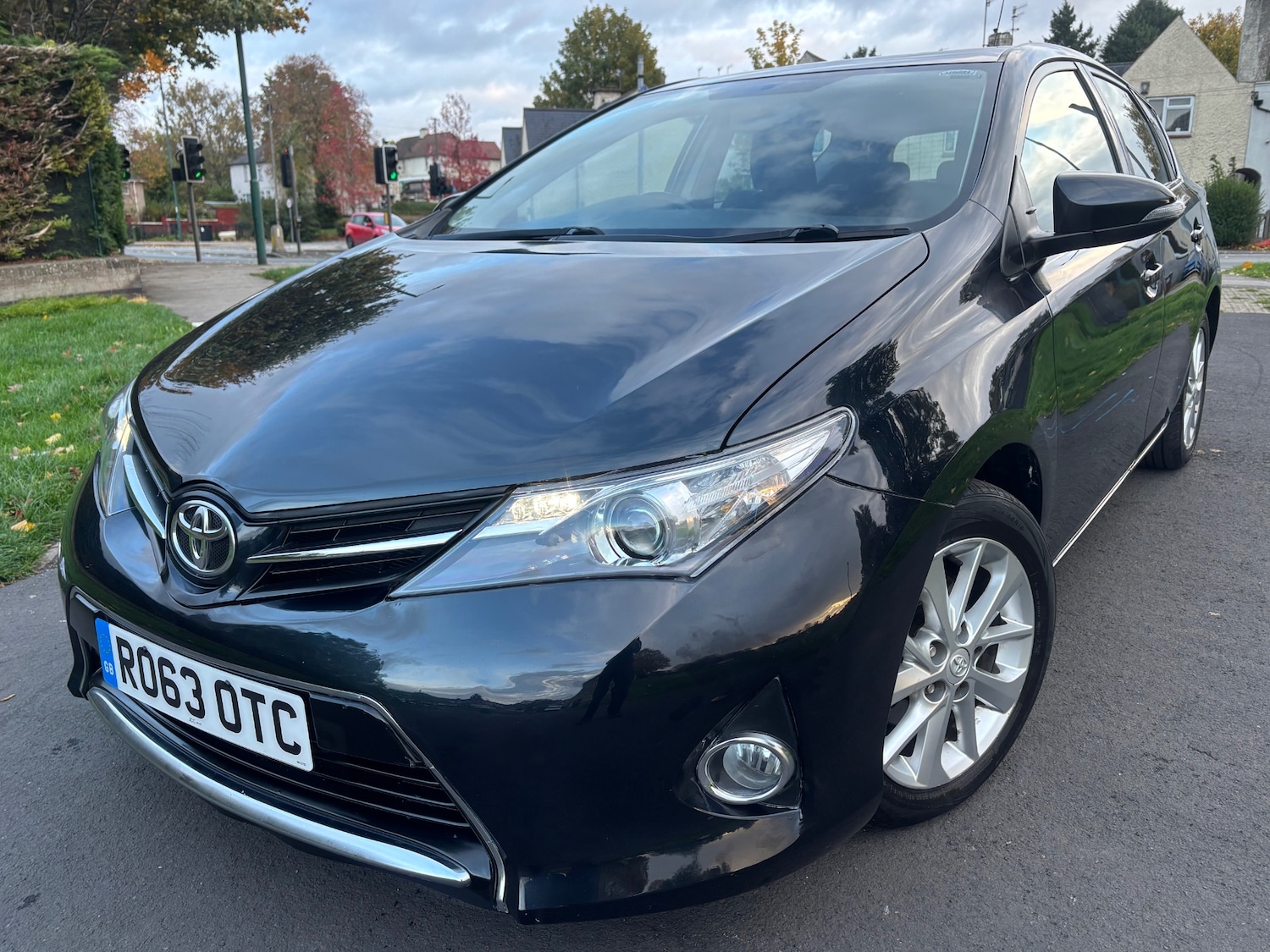 Used Toyota Auris 2013 for sale - 76376392: Photo 1