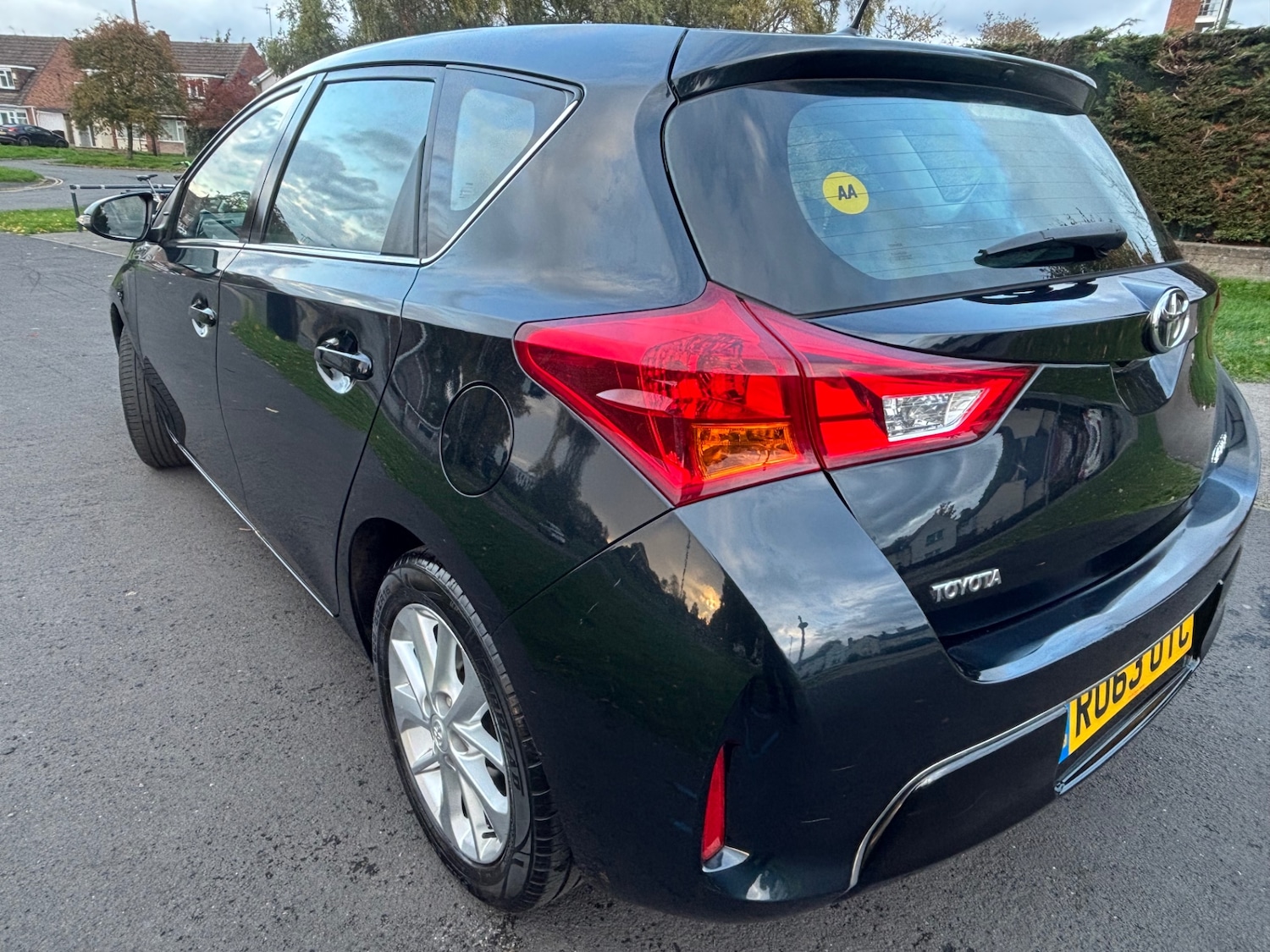Used Toyota Auris 2013 for sale - 76376392: Photo 2