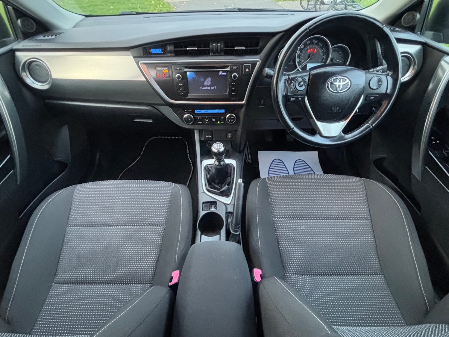Used Toyota Auris 2013 for sale - 76376392: Photo 30