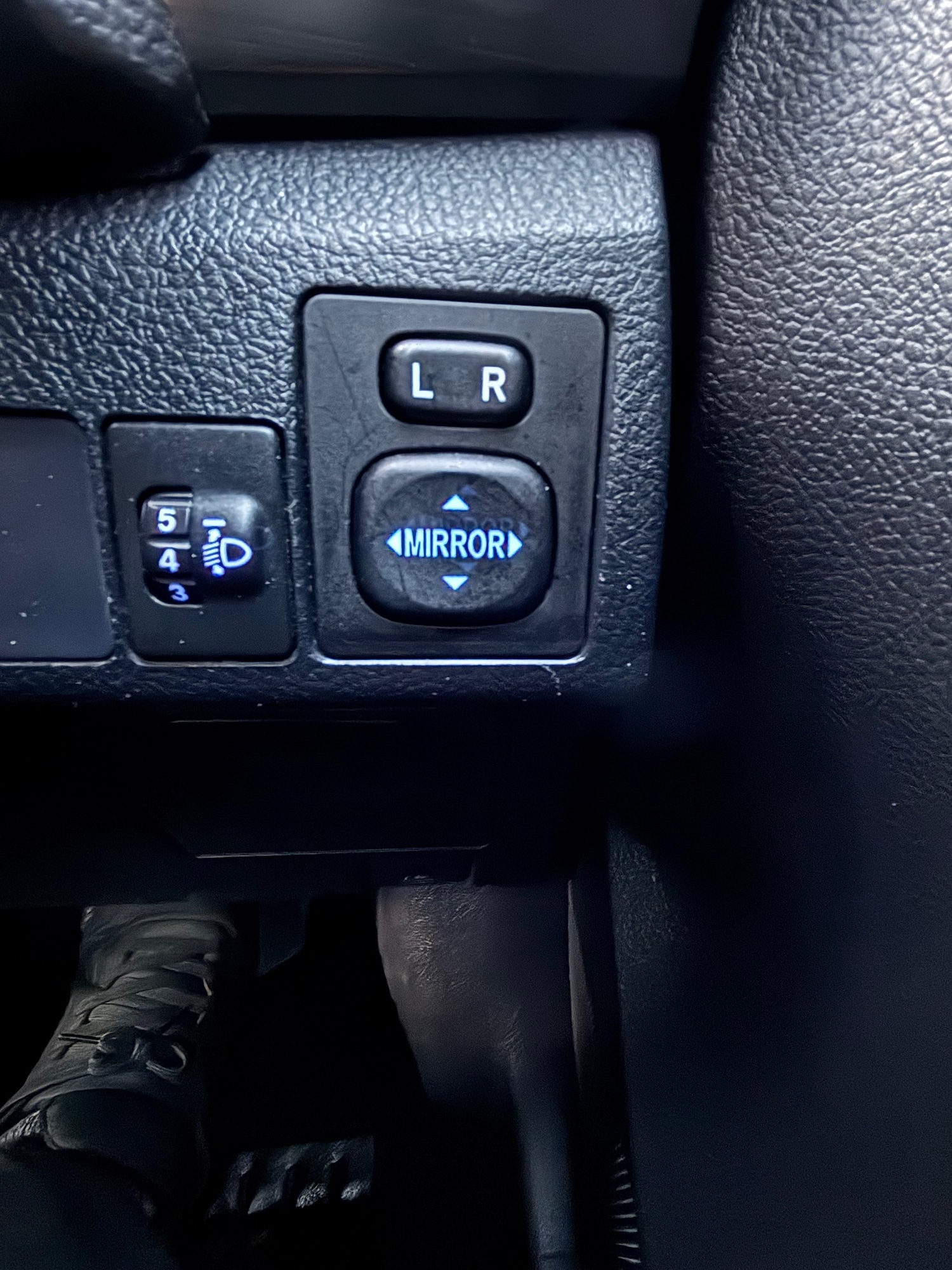 Used Toyota Auris 2013 for sale - 76376392: Photo 34
