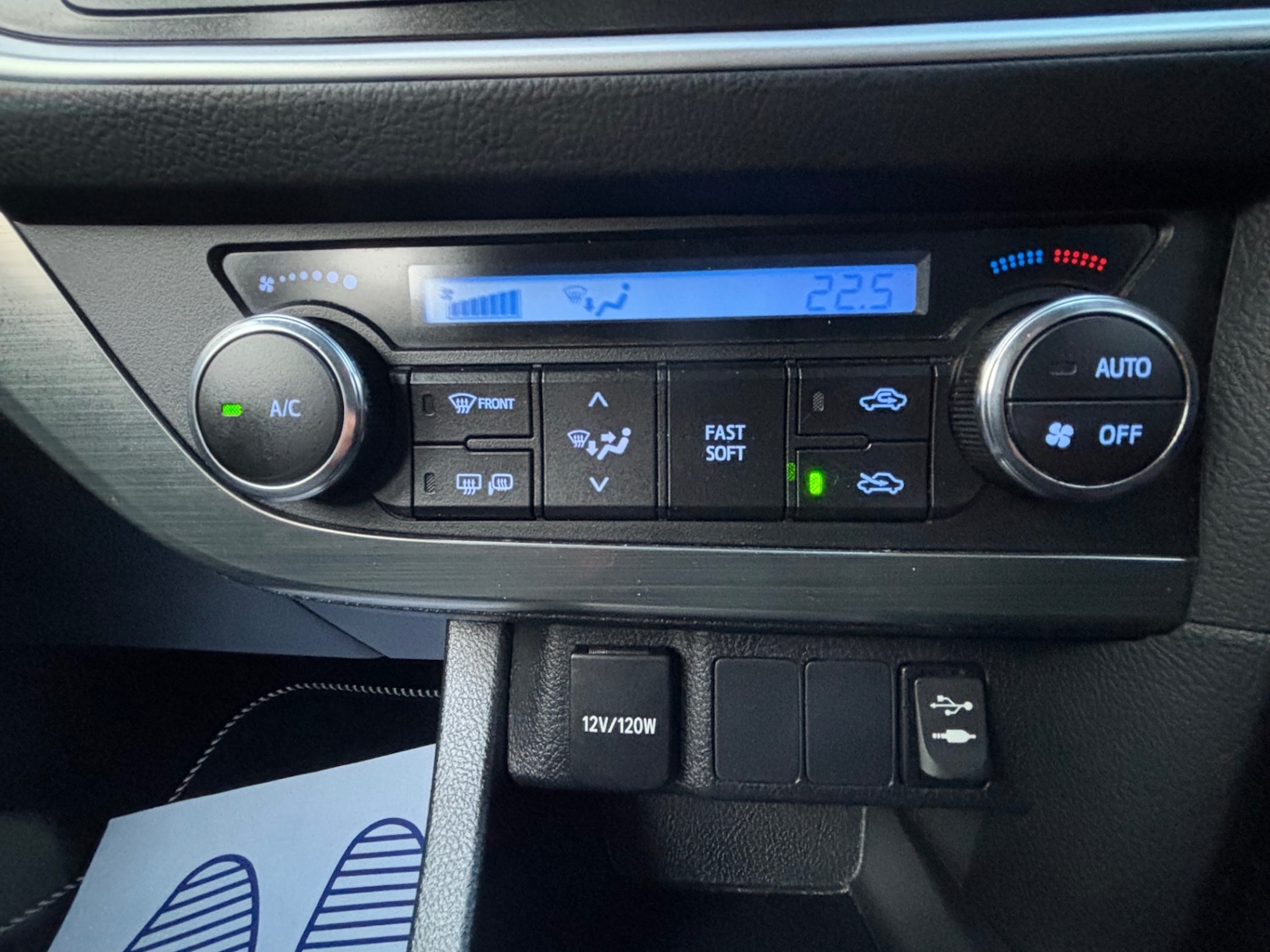 Used Toyota Auris 2013 for sale - 76376392: Photo 36