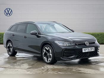 Used Volkswagen Passat 2025 for sale - 79742804: Photo