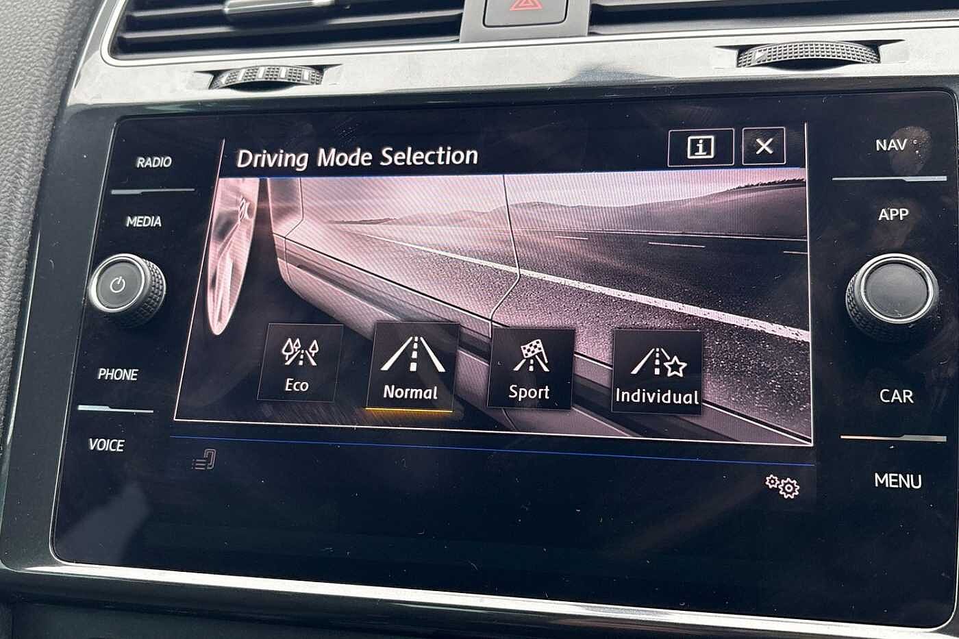 Used Volkswagen Golf 2020 for sale - 76514428: Photo 17