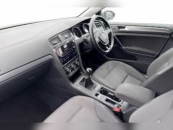 Used Volkswagen Golf 2020 for sale - 76514428: Photo