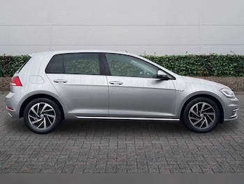 Used Volkswagen Golf 2020 for sale - 76514428: Photo