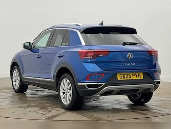 Used Volkswagen T-Roc 2025 for sale - 78232596: Photo