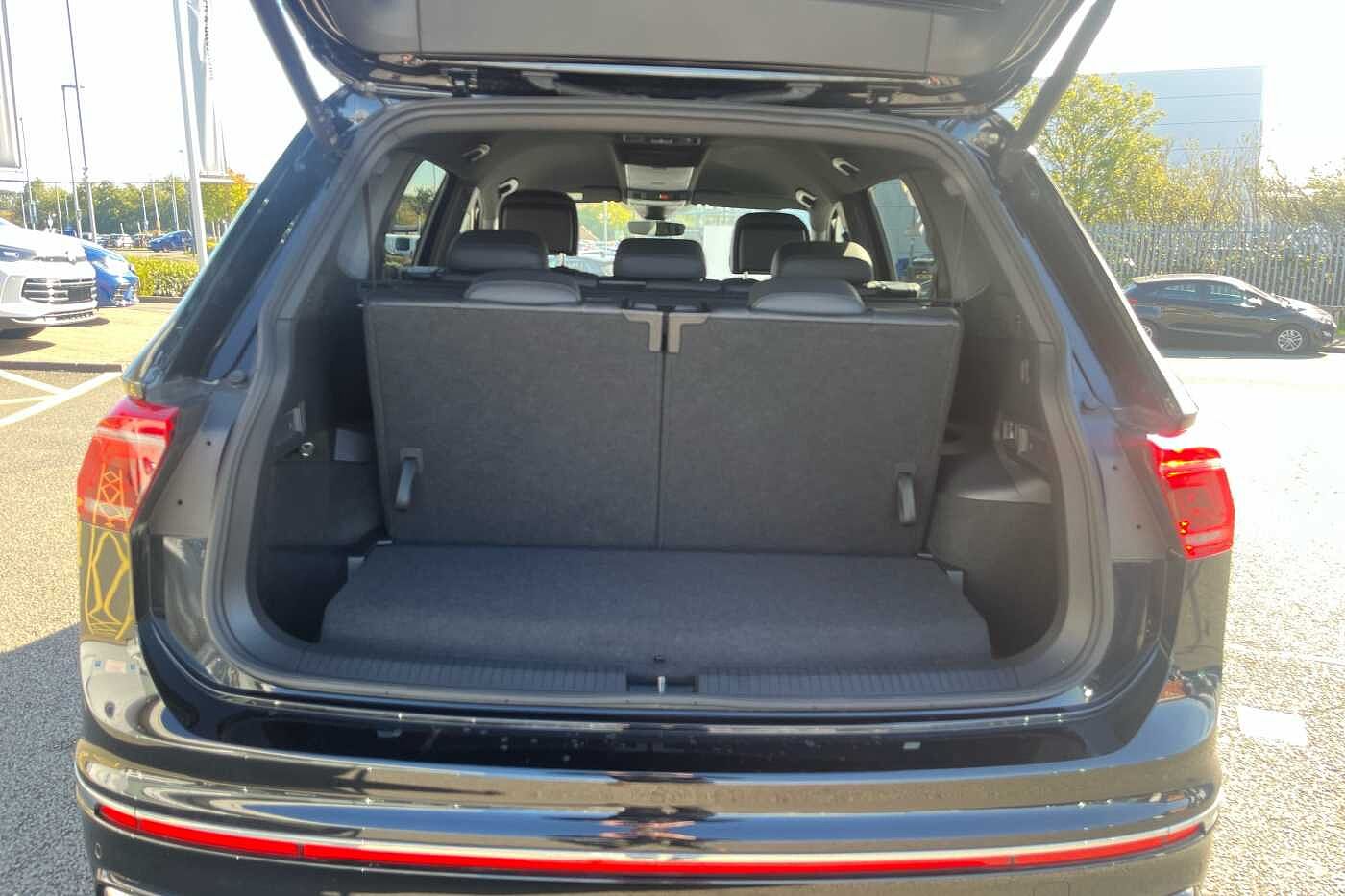 Used Volkswagen Tiguan Allspace 2025 for sale - 75979503: Photo 12