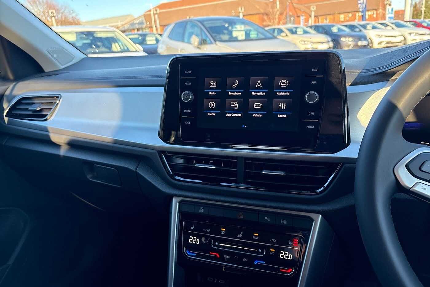 Used Volkswagen T-Roc 2025 for sale - 76837657: Photo 12