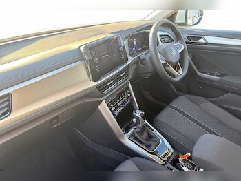 Used Volkswagen T-Roc 2025 for sale - 76837657: Photo