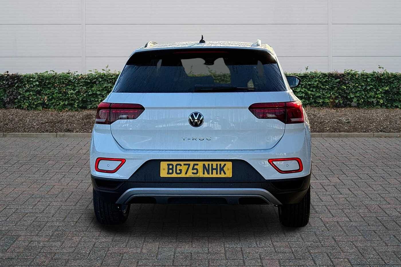 Used Volkswagen T-Roc 2025 for sale - 76837657: Photo 8