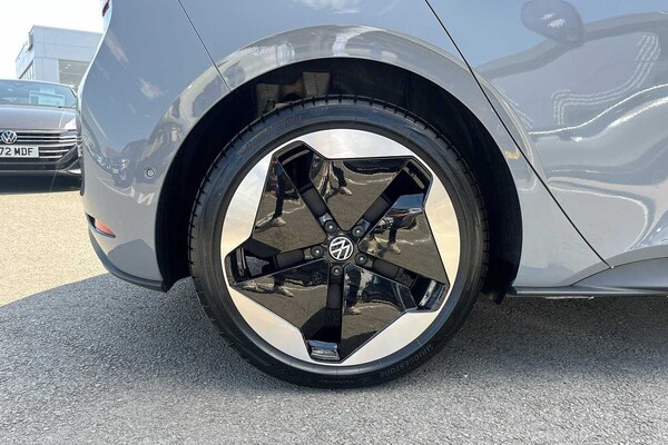 Used Volkswagen ID.3 2025 for sale - 75479203: Photo 5