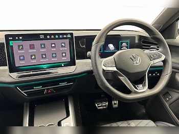 Used Volkswagen Passat 2025 for sale - 77427453: Photo