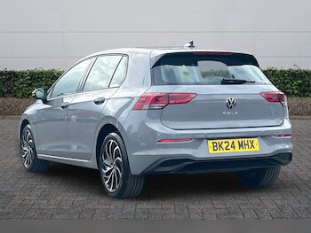 Used Volkswagen Golf 2024 for sale - 78073847: Photo