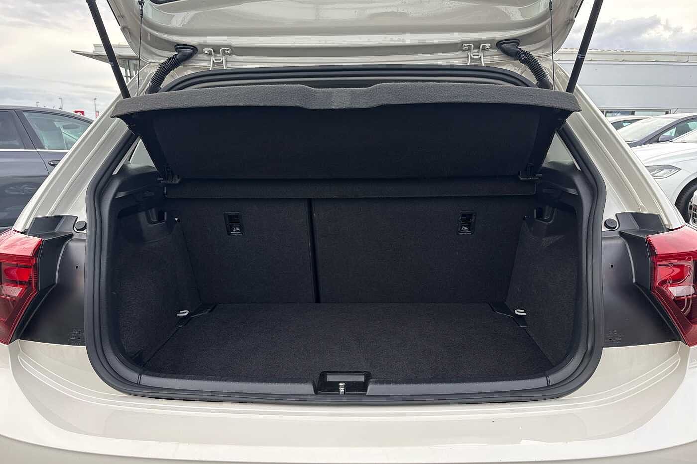 Used Volkswagen Polo 2022 for sale - 76202346: Photo 12