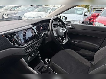 Used Volkswagen Polo 2022 for sale - 76202346: Photo