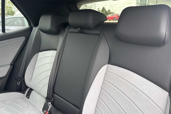 Used Volkswagen ID.3 2025 for sale - 76248475: Photo 11