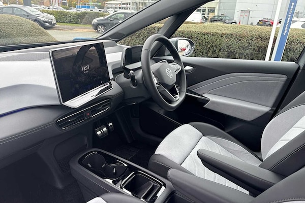 Used Volkswagen ID.3 2025 for sale - 76248475: Photo 2