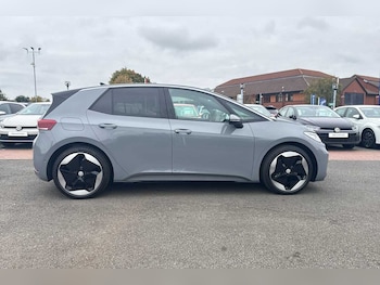 Used Volkswagen ID.3 2025 for sale - 76248475: Photo 4