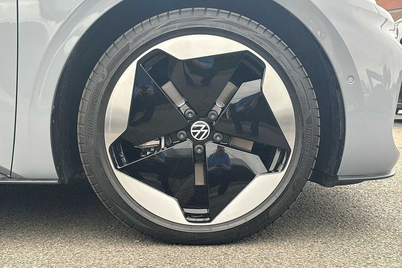 Used Volkswagen ID.3 2025 for sale - 76248475: Photo 5