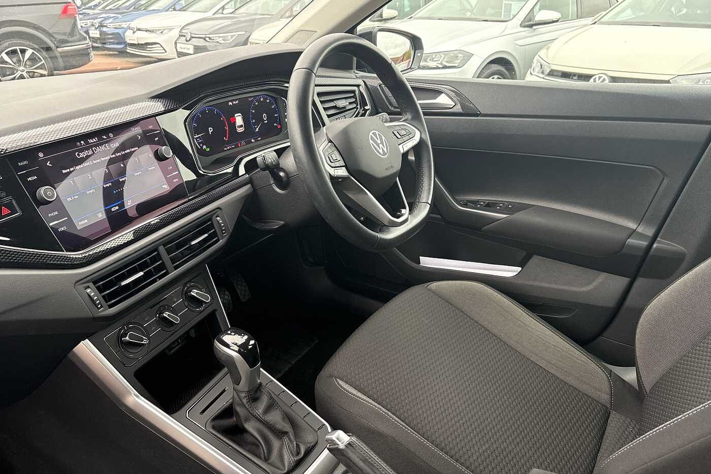 Used Volkswagen Polo 2022 for sale - 76202321: Photo 2