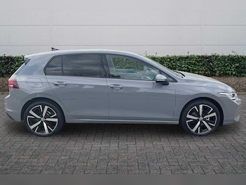 Used Volkswagen Golf 2026 for sale - 79133406: Photo