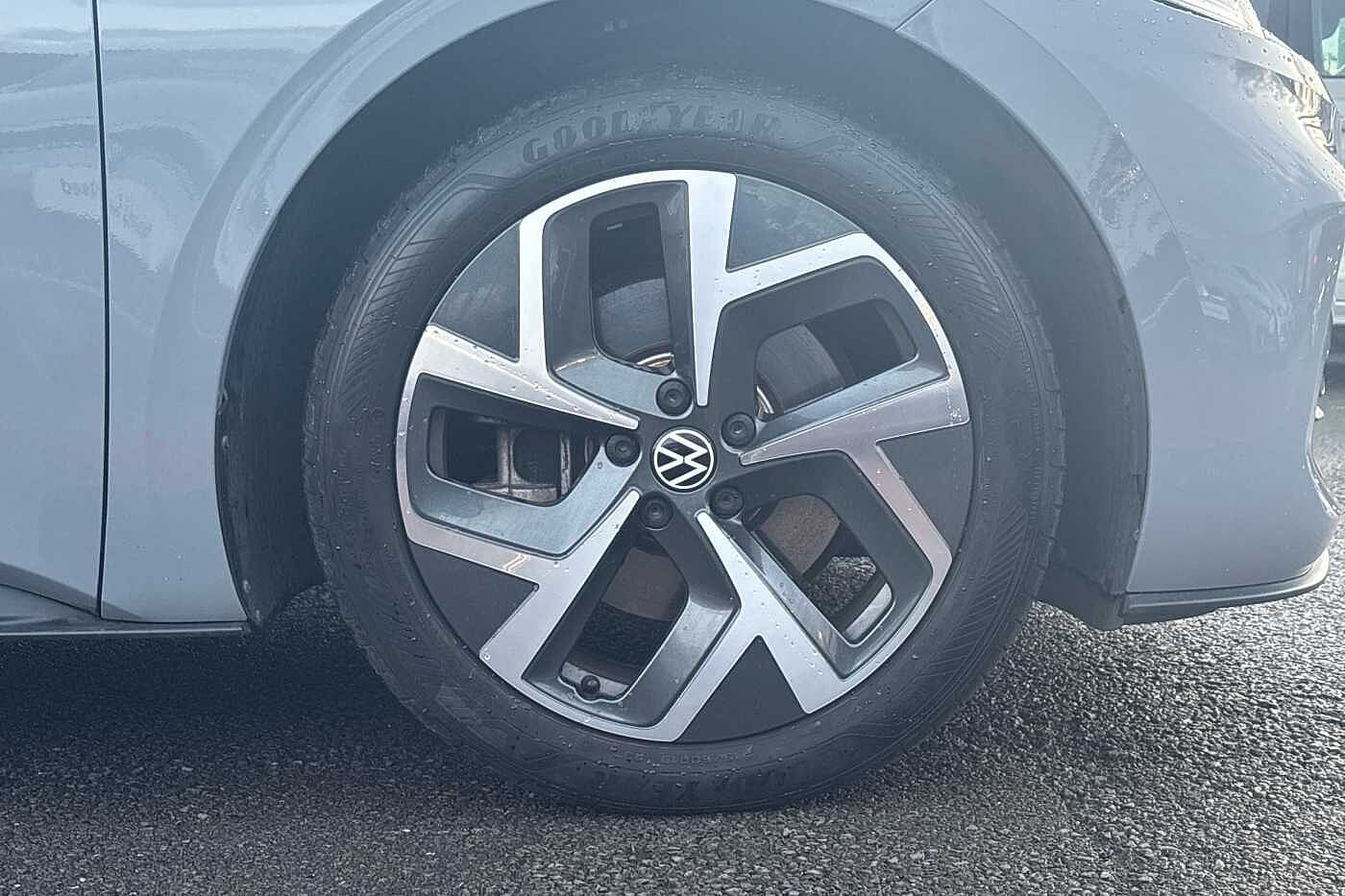 Used Volkswagen ID.3 2023 for sale - 76434187: Photo 5