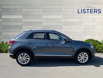 Used Volkswagen T-Roc 2023 for sale - 75479201: Photo
