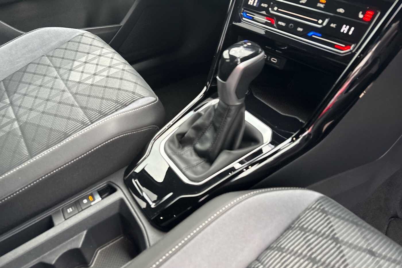 Used Volkswagen T-Roc 2023 for sale - 76123960: Photo 10