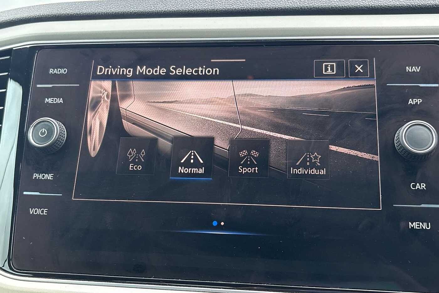 Used Volkswagen T-Roc 2020 for sale - 76539543: Photo 16