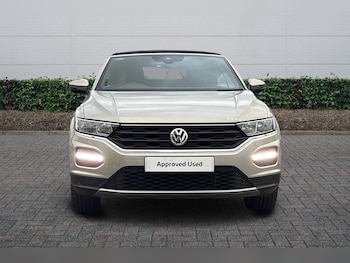 Used Volkswagen T-Roc 2020 for sale - 76539543: Photo