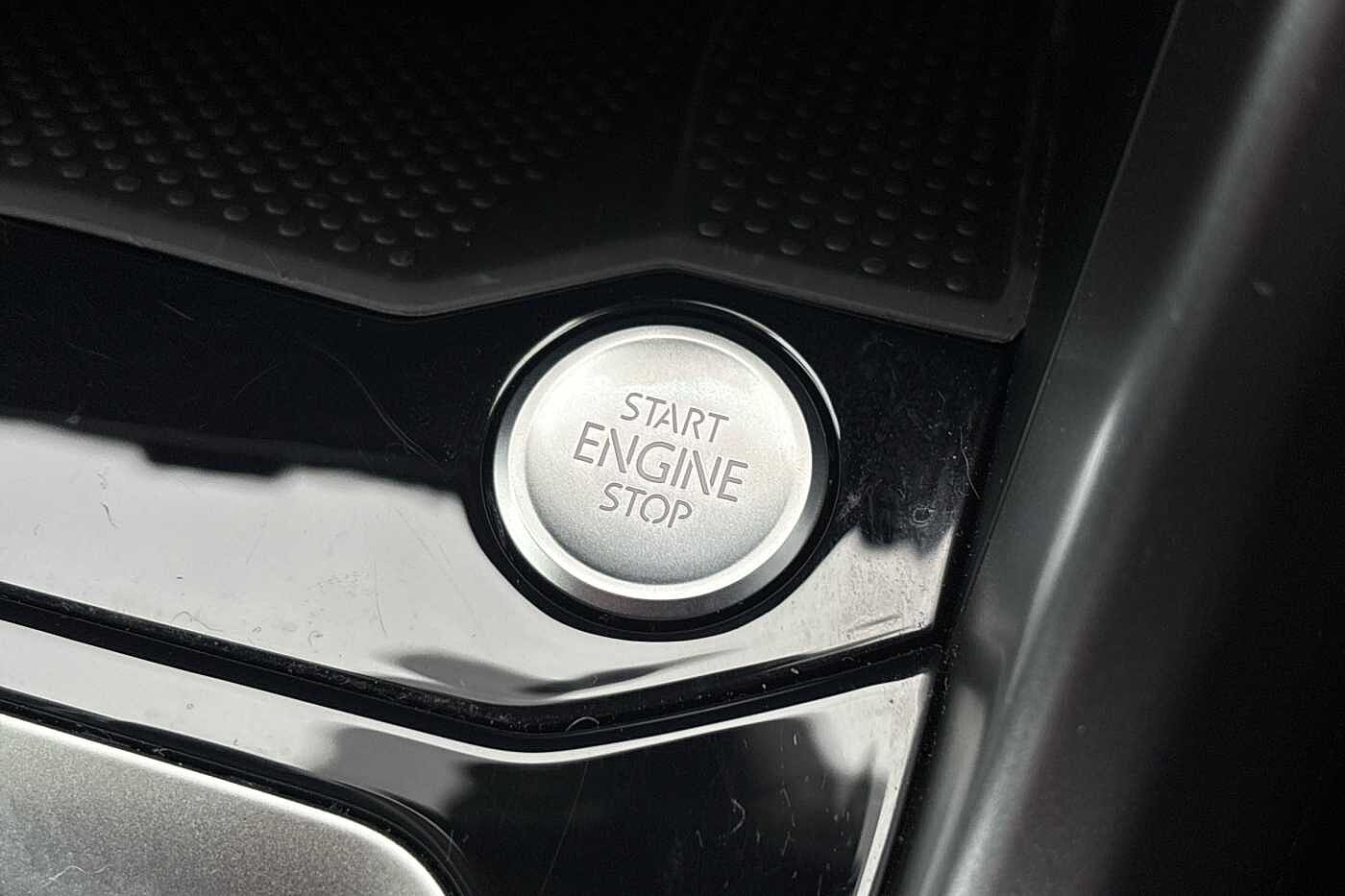 Used Volkswagen T-Roc 2025 for sale - 76327794: Photo 16