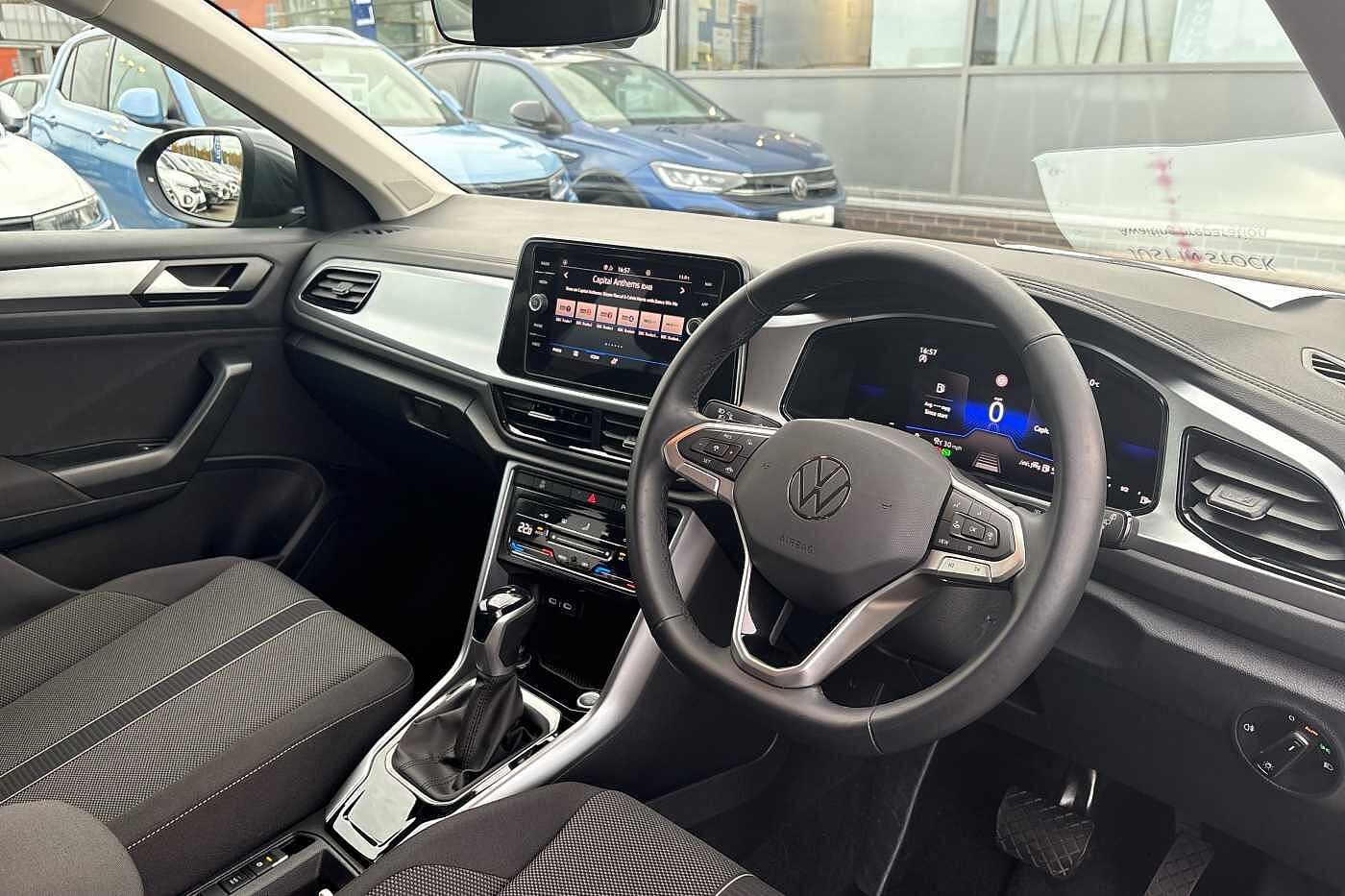 Used Volkswagen T-Roc 2025 for sale - 76327794: Photo 6
