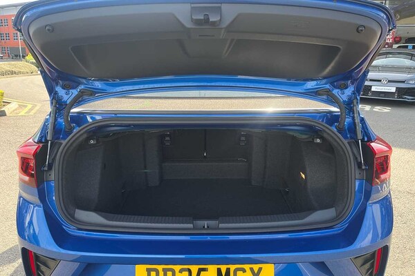 Used Volkswagen T-Roc 2025 for sale - 74547657: Photo 12