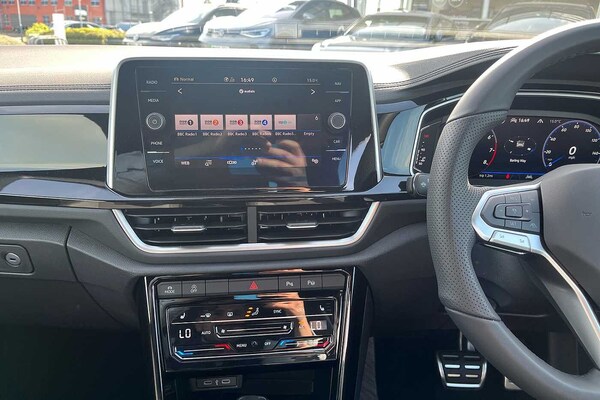 Used Volkswagen T-Roc 2025 for sale - 74547657: Photo 9