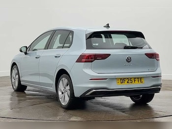 Used Volkswagen Golf 2025 for sale - 77413058: Photo