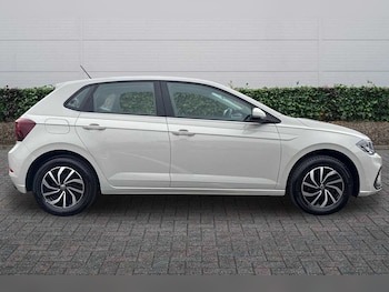 Used Volkswagen Polo 2024 for sale - 78186451: Photo