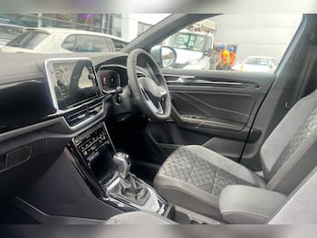 Used Volkswagen T-Roc 2025 for sale - 79756696: Photo