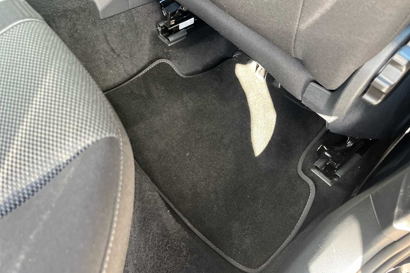 Used Volkswagen T-Roc 2024 for sale - 75966535: Photo 17