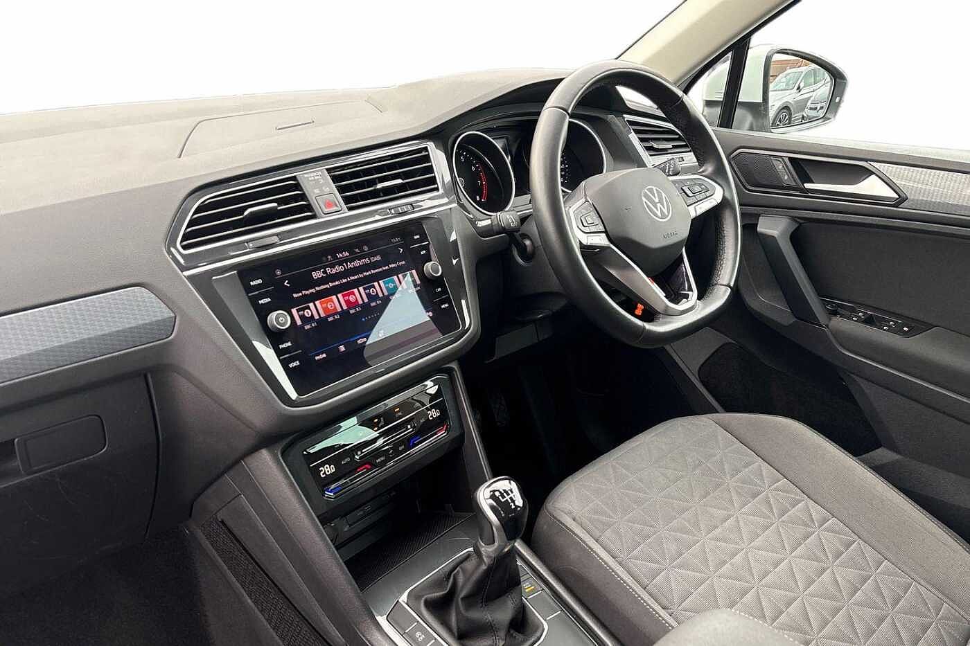 Used Volkswagen Tiguan 2021 for sale - 76514479: Photo 2