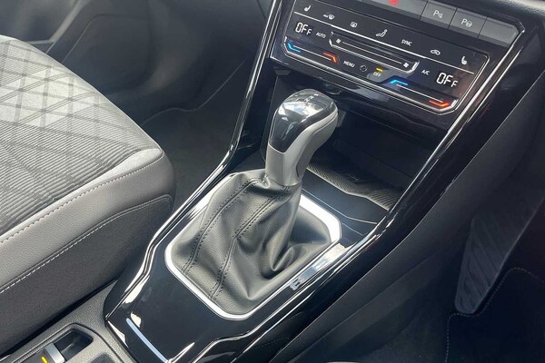 Used Volkswagen T-Roc 2025 for sale - 75142502: Photo 10