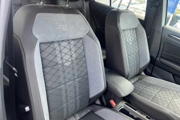 Used Volkswagen T-Roc 2025 for sale - 75142502: Photo 19