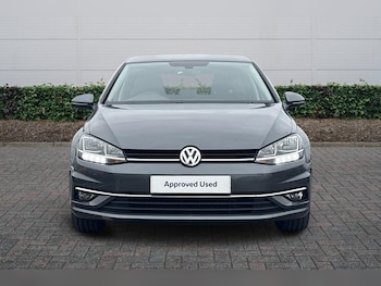 Used Volkswagen Golf 2019 for sale - 78073947: Photo