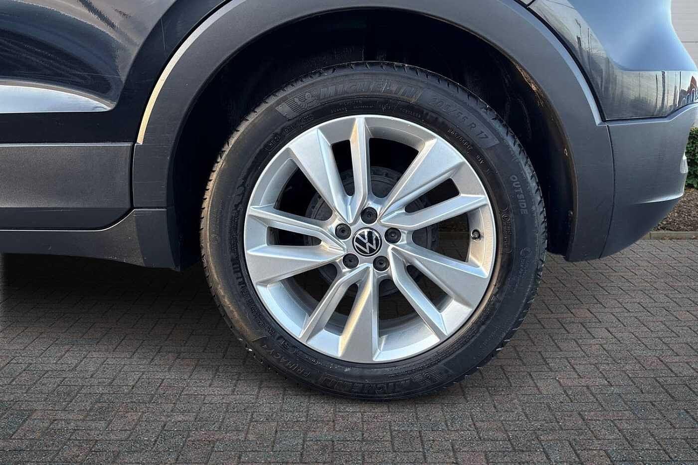 Used Volkswagen T-Cross 2023 for sale - 77124747: Photo 5