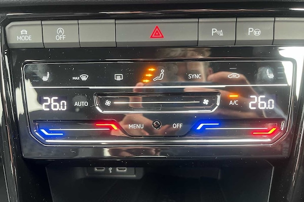 Used Volkswagen T-Roc 2025 for sale - 74876581: Photo 15